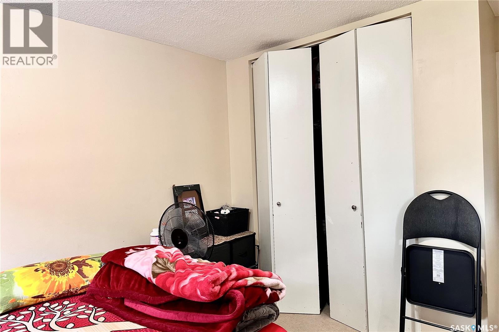 #14 208 Lindsay PLACE - 14