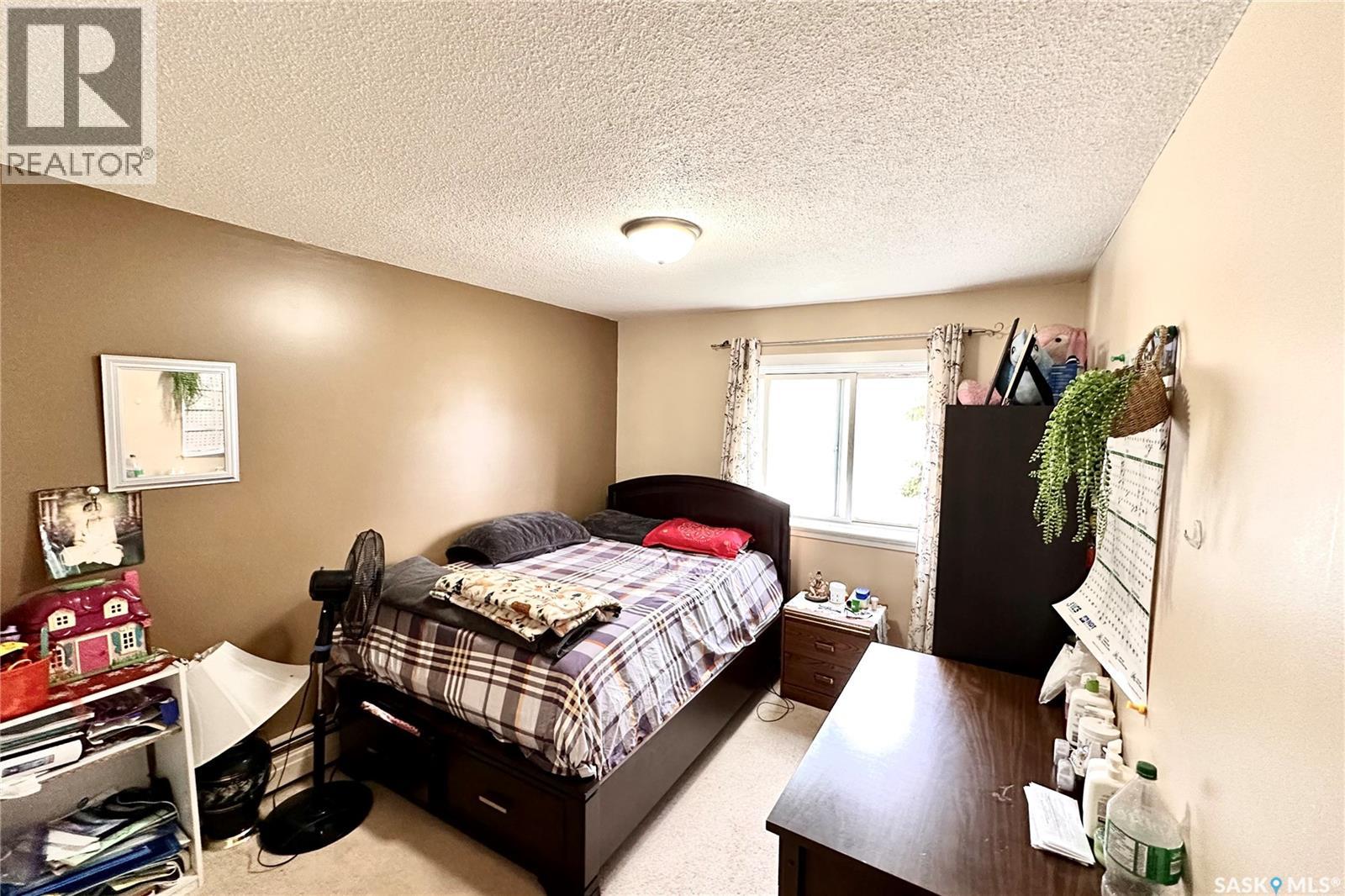 #14 208 Lindsay PLACE - 18