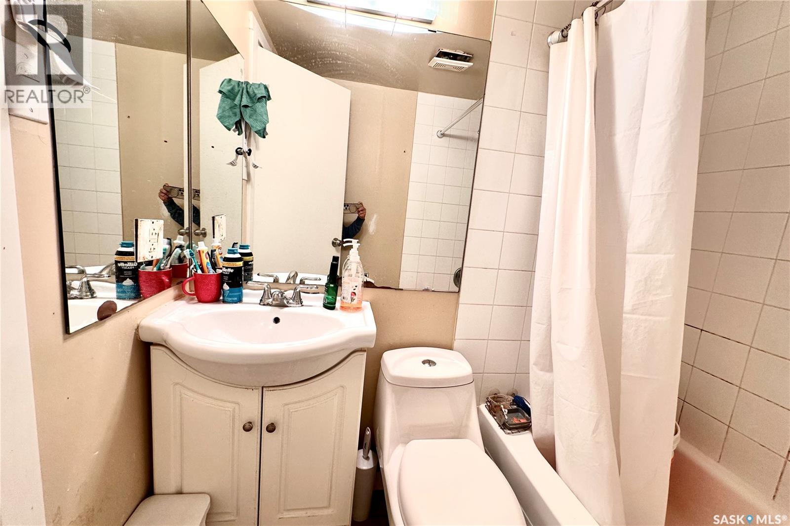#14 208 Lindsay PLACE - 23