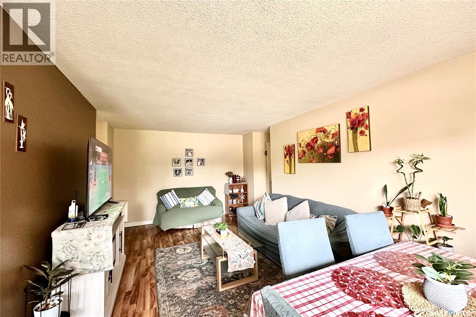 #14 208 Lindsay PLACE - 28