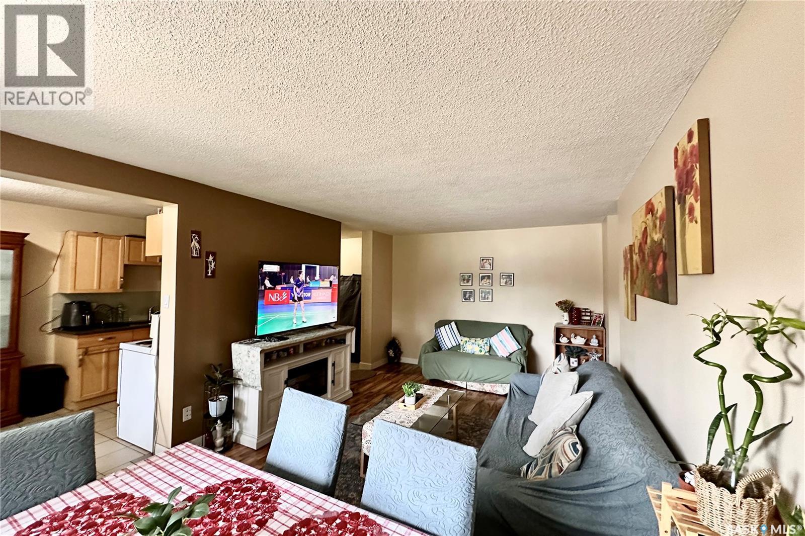 #14 208 Lindsay PLACE - 30