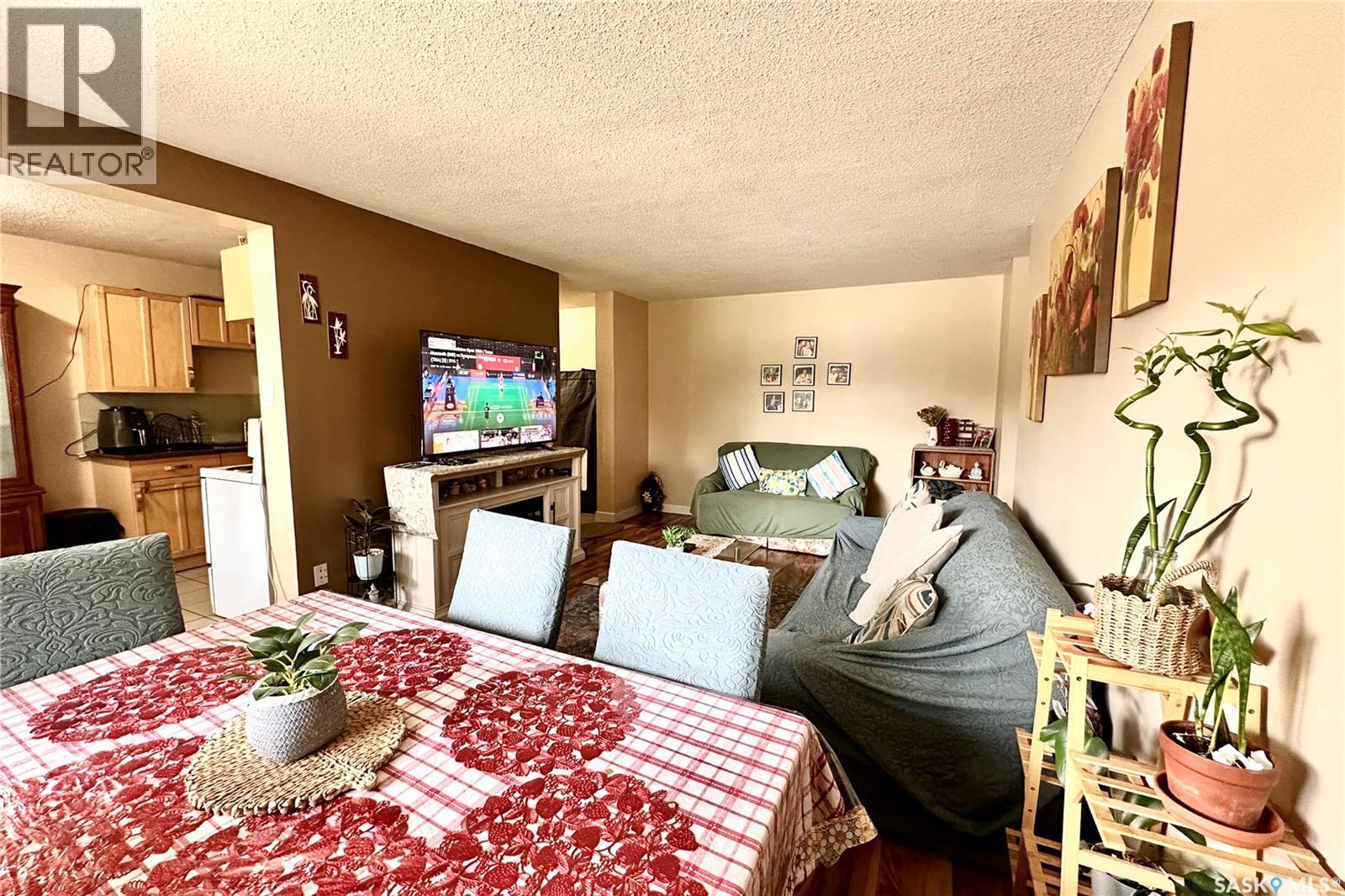 #14 208 Lindsay PLACE - 31