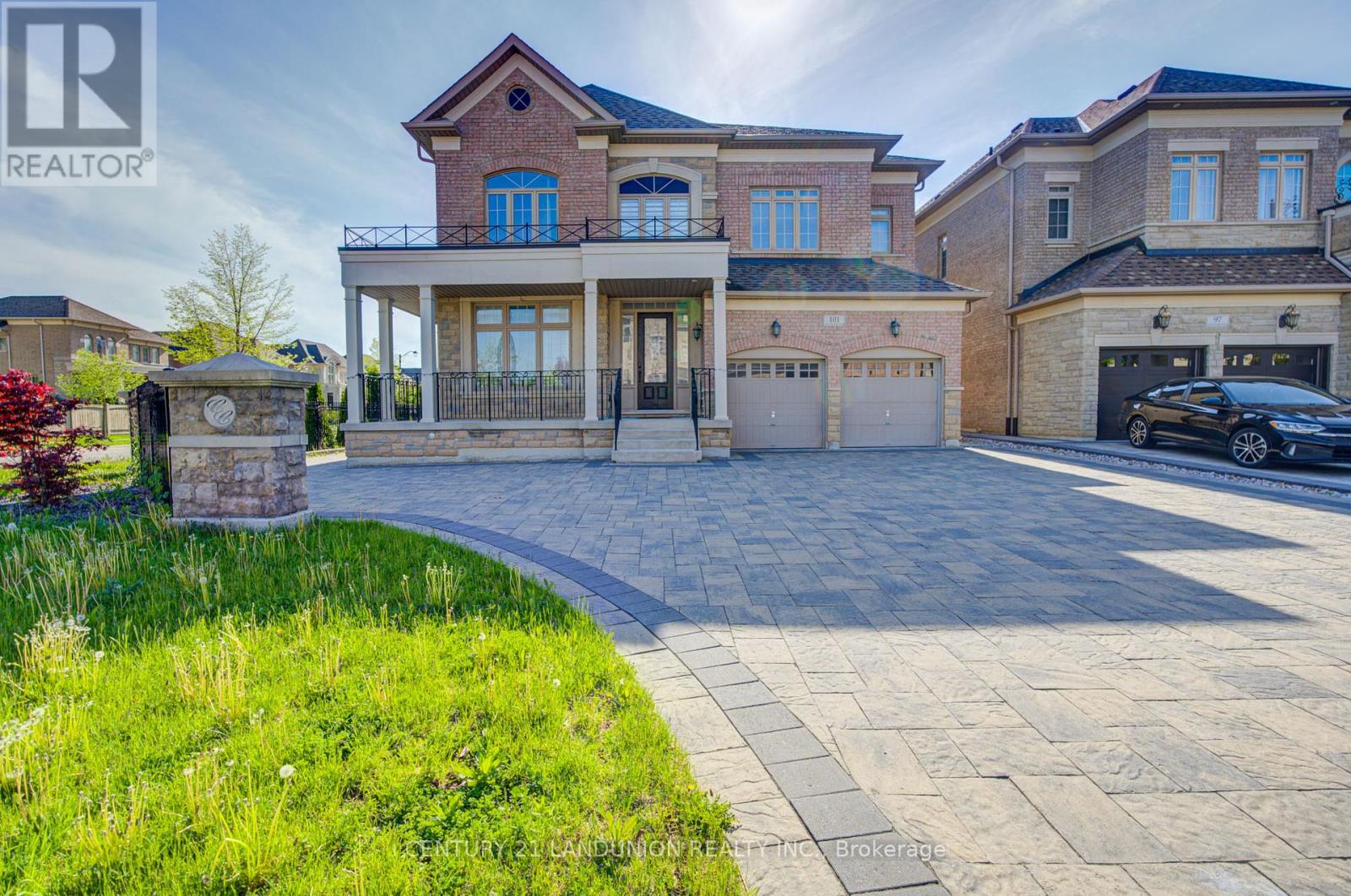 101 SILVER STERLING CRESCENT - 1