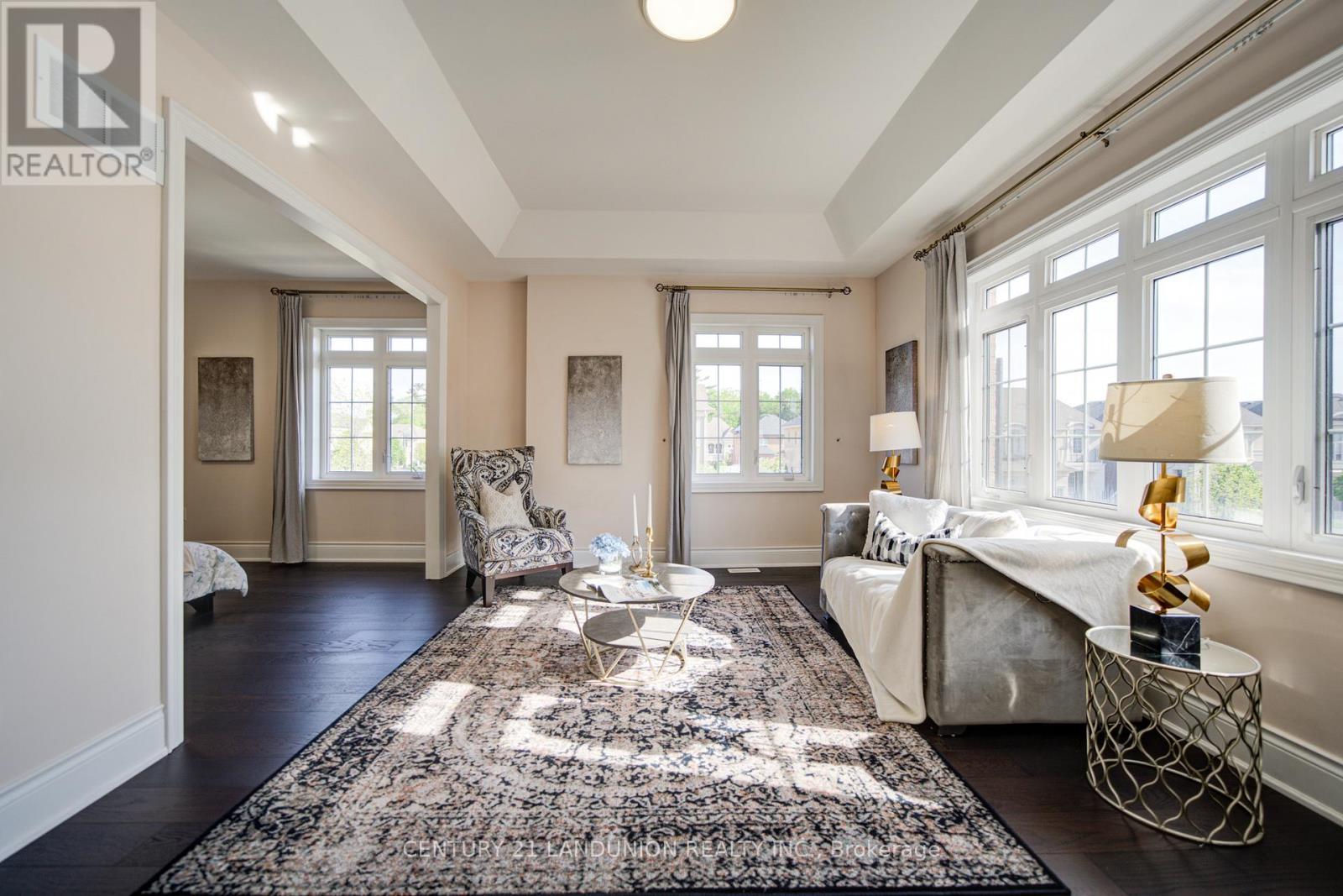 101 SILVER STERLING CRESCENT - 30
