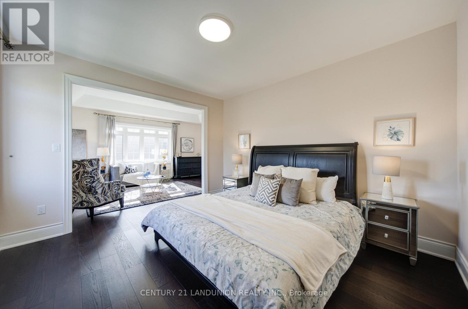 101 SILVER STERLING CRESCENT - 34