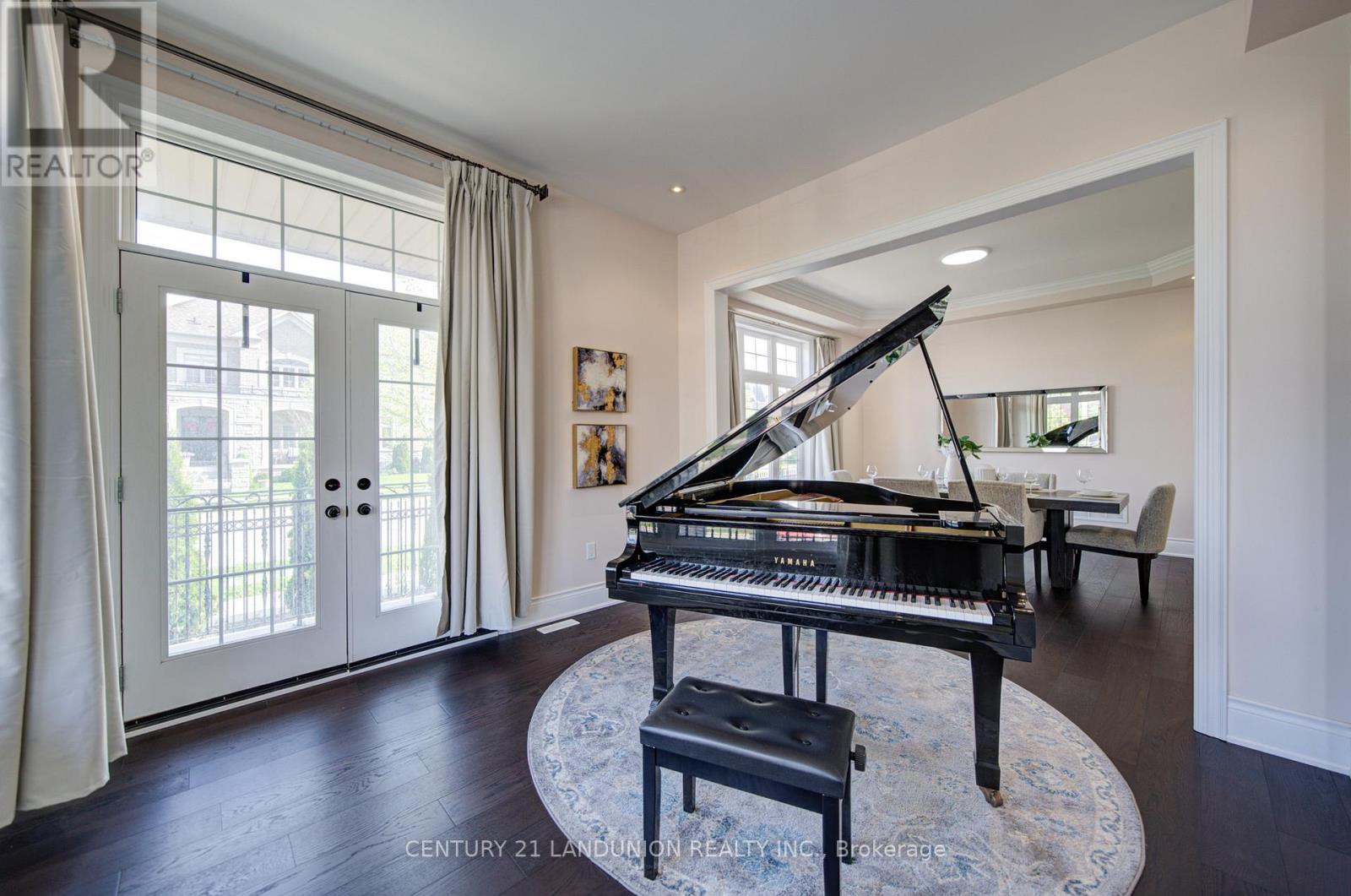 101 SILVER STERLING CRESCENT - 6