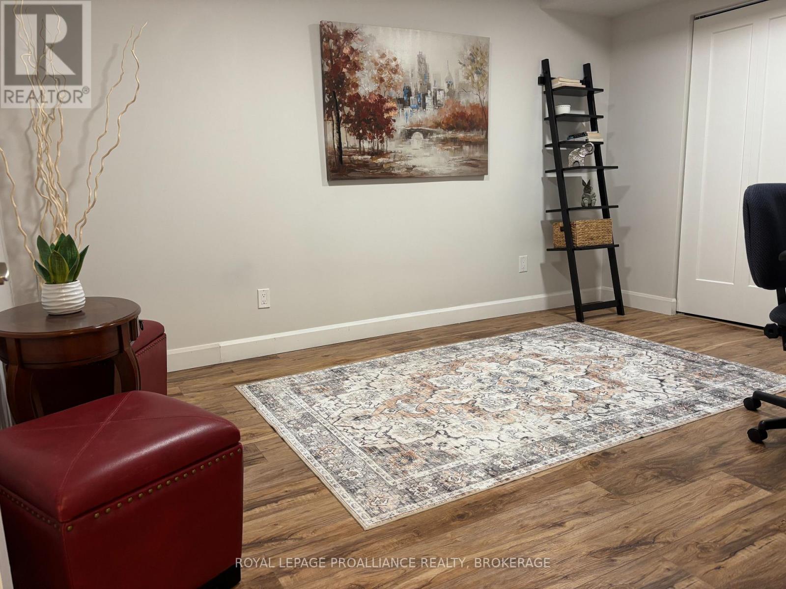 1094 CROSSFIELD AVENUE - 30
