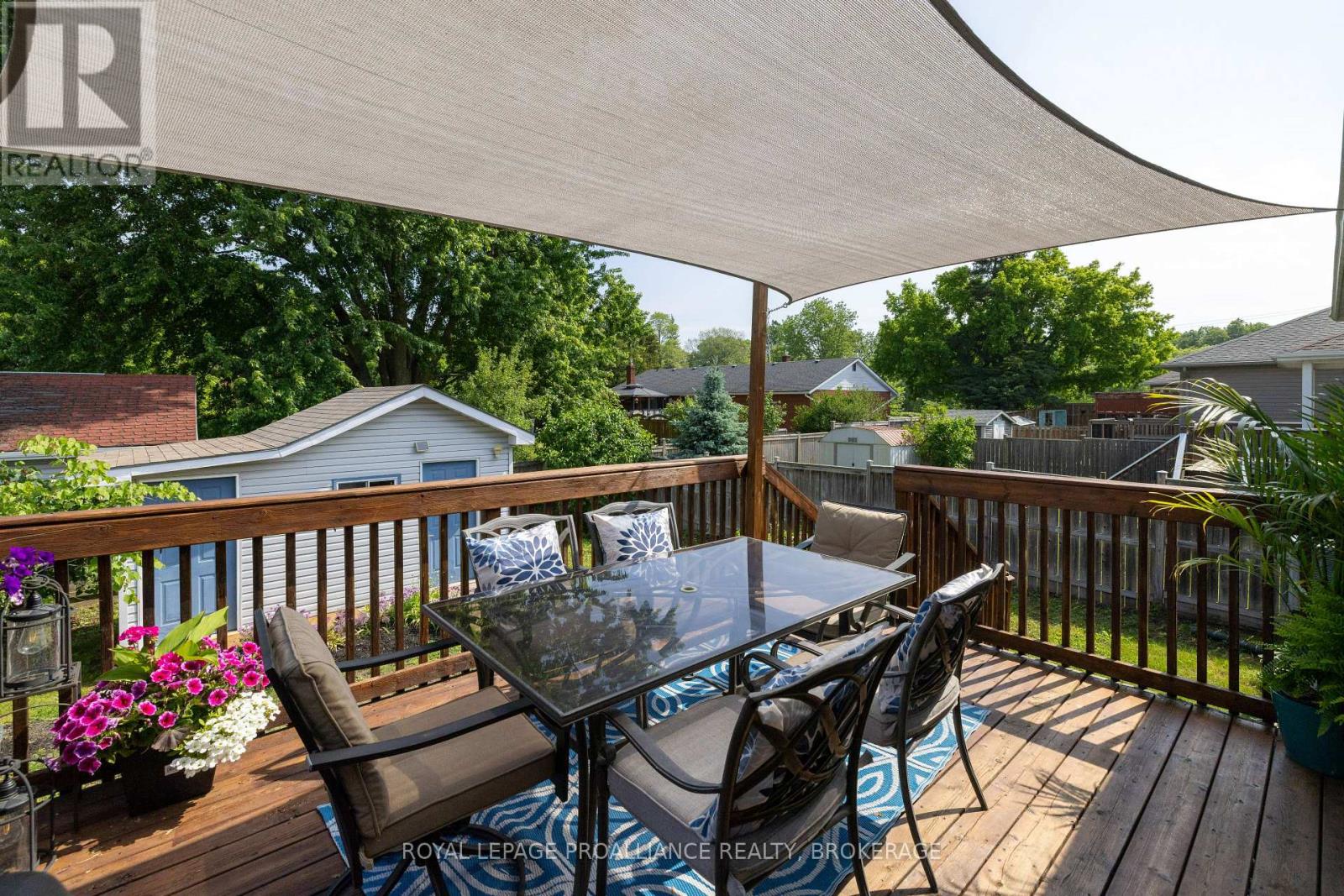 1094 CROSSFIELD AVENUE - 45
