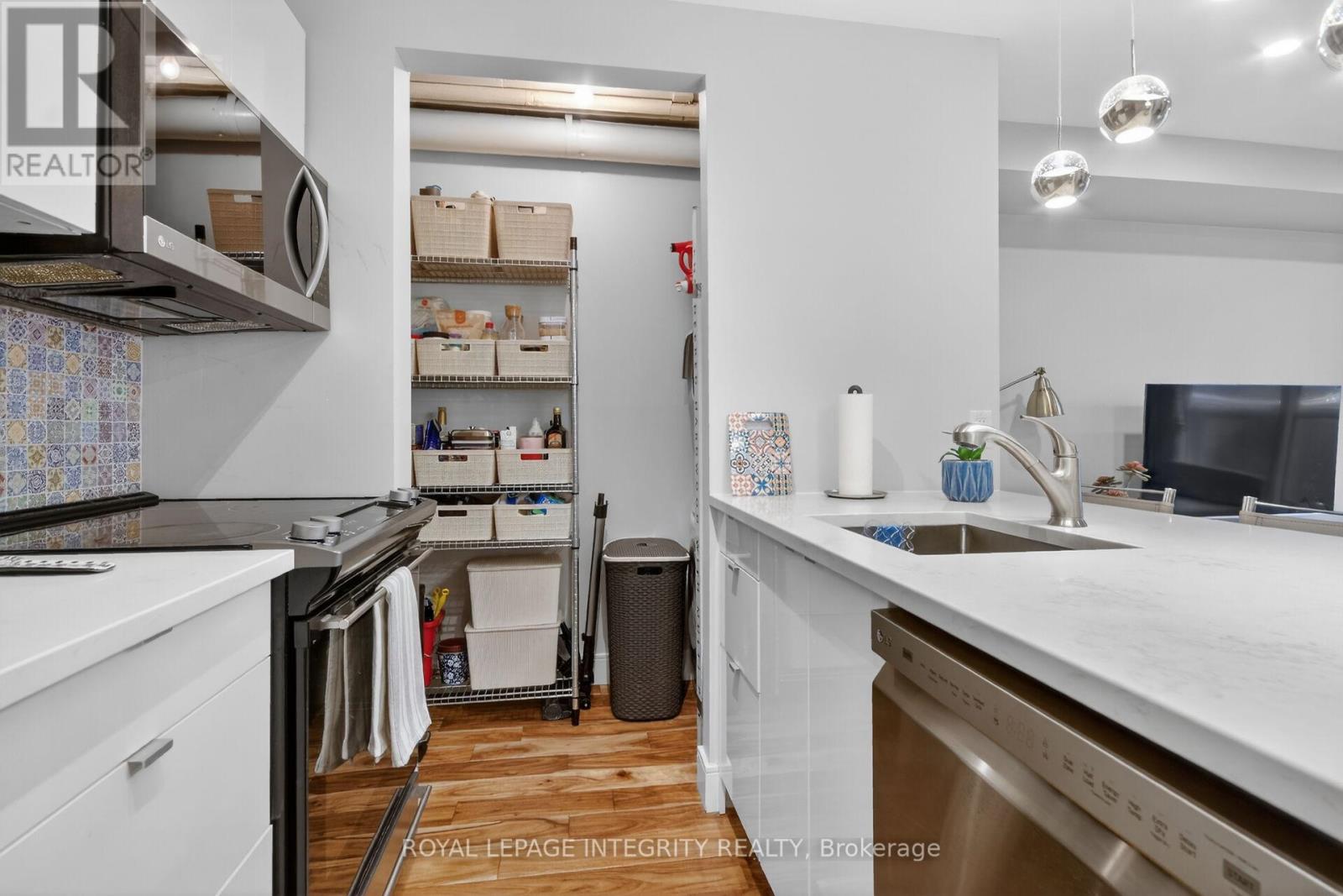 1 Bed, 1 Bath House for Rent in Ottawa – 1702 – 199 KENT STREET, Ottawa – MLS# X13453478 - Image 18