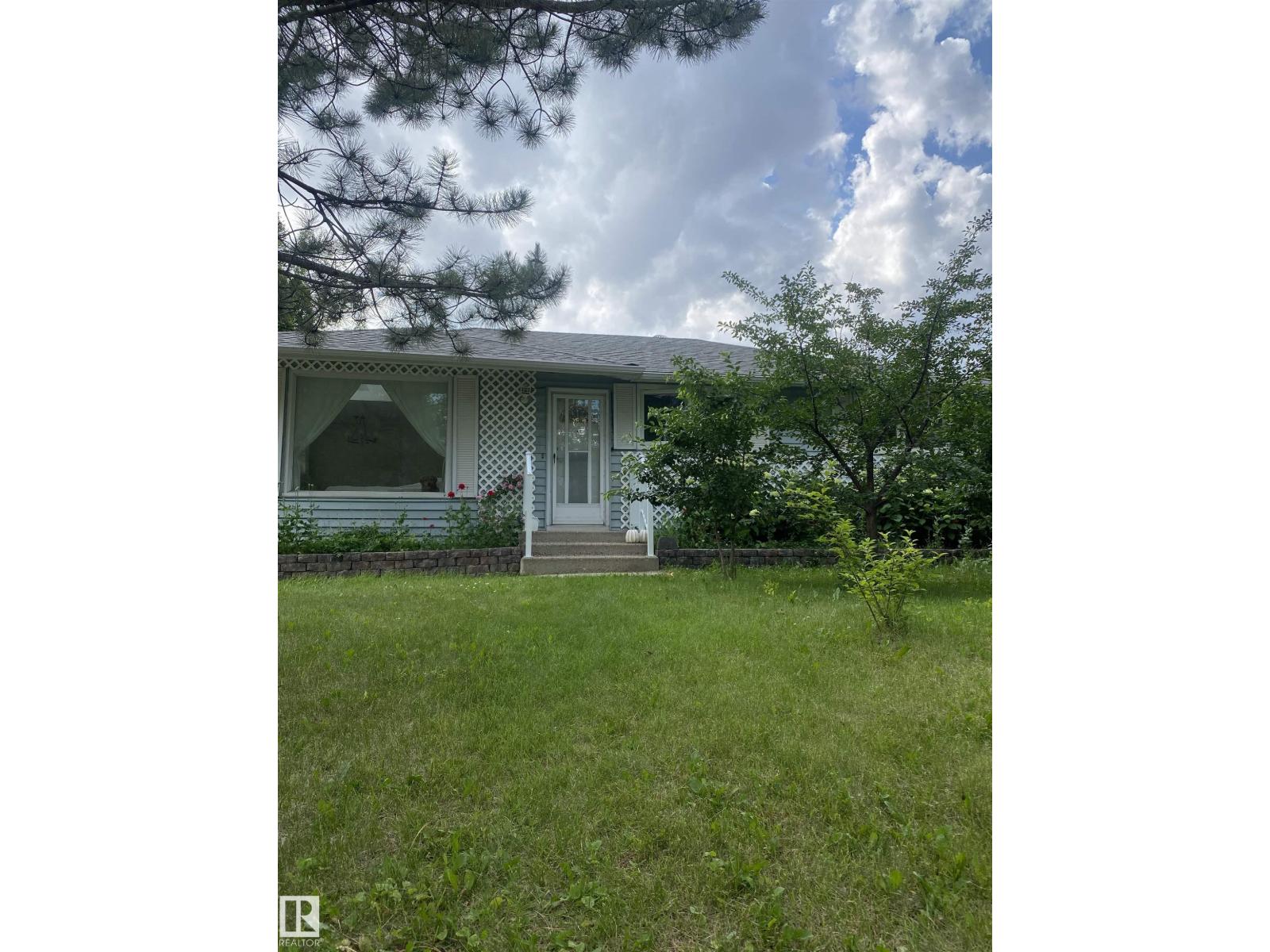 12432 134 ST NW - 45