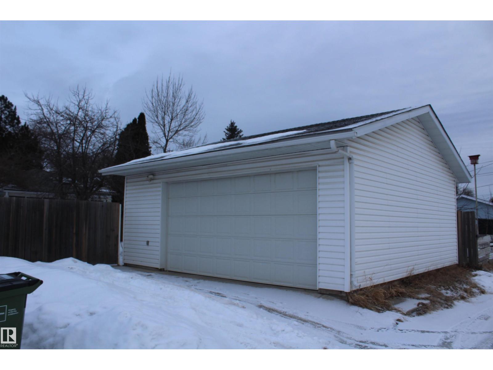 12432 134 ST NW - 52
