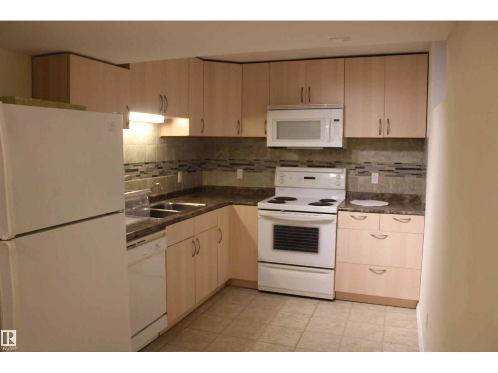 12432 134 ST NW - 33