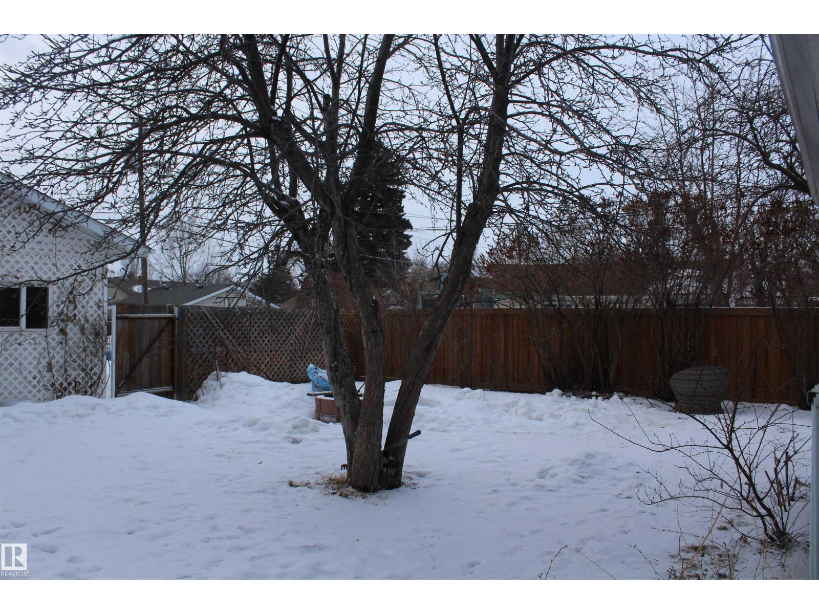 12432 134 ST NW - 54