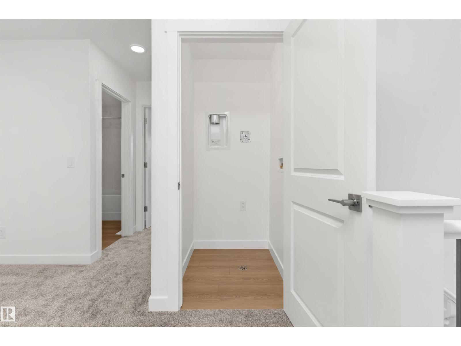 934 18 AV NW — photo 20