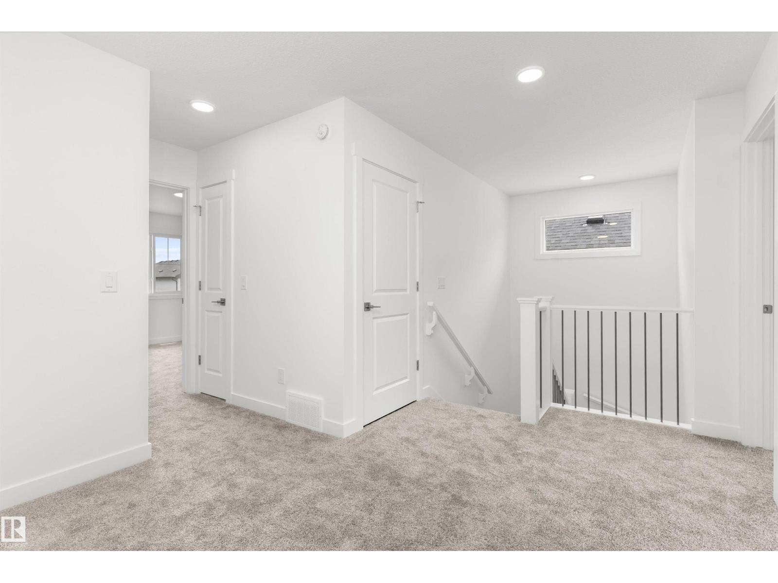 934 18 AV NW — photo 26