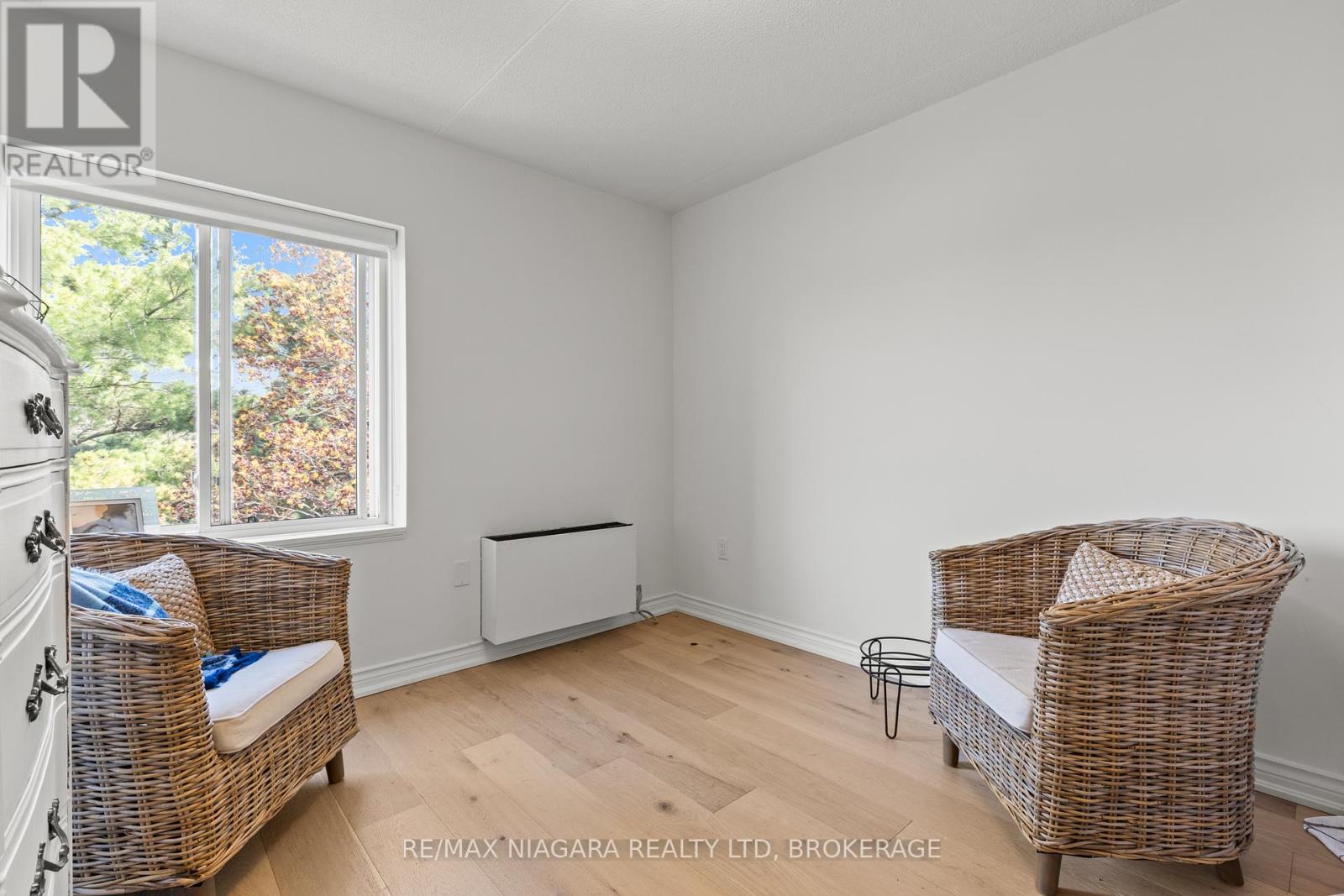 #403 61 PAFFARD STREET - 12
