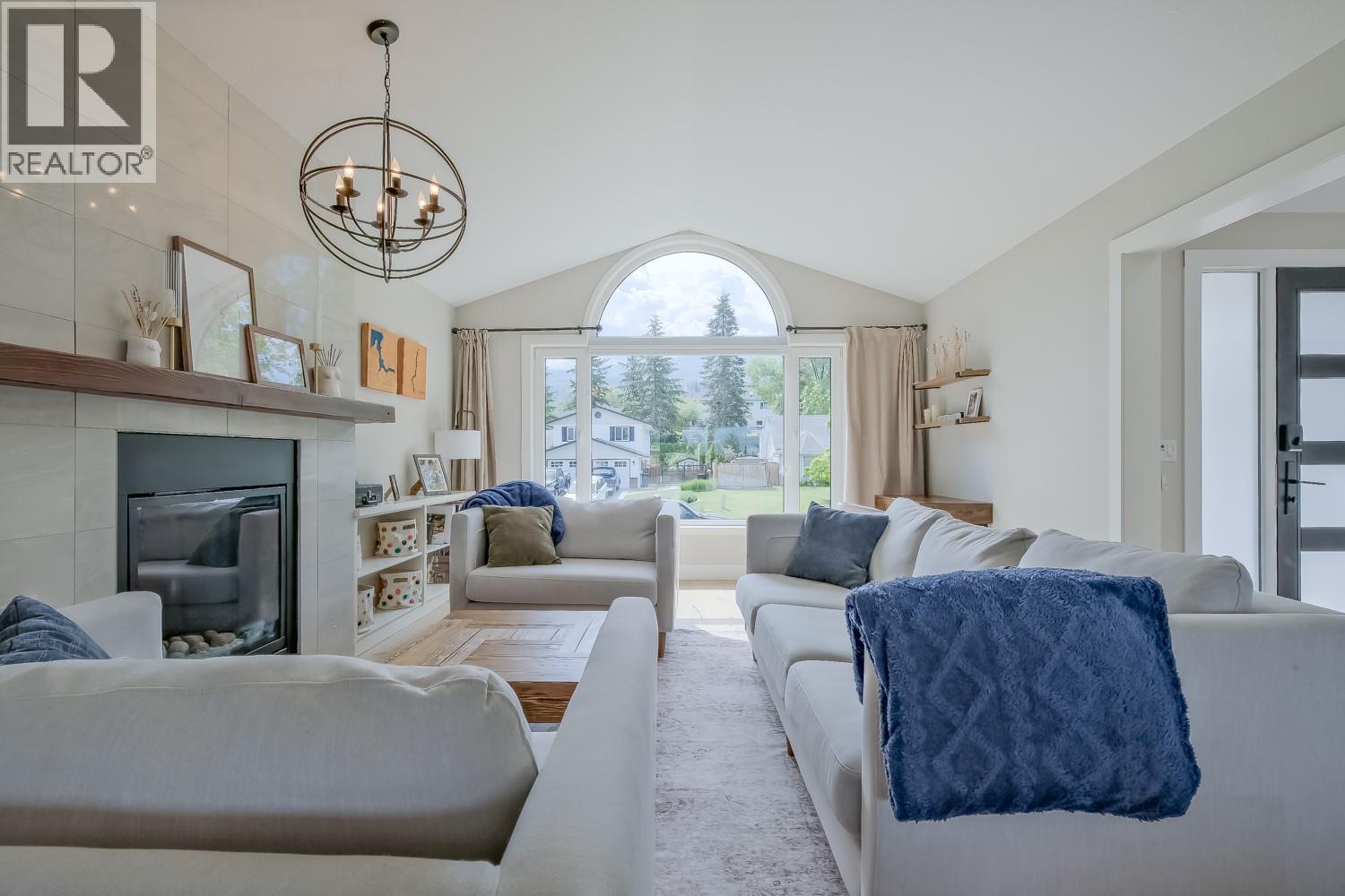  458 Curlew Drive, Kelowna