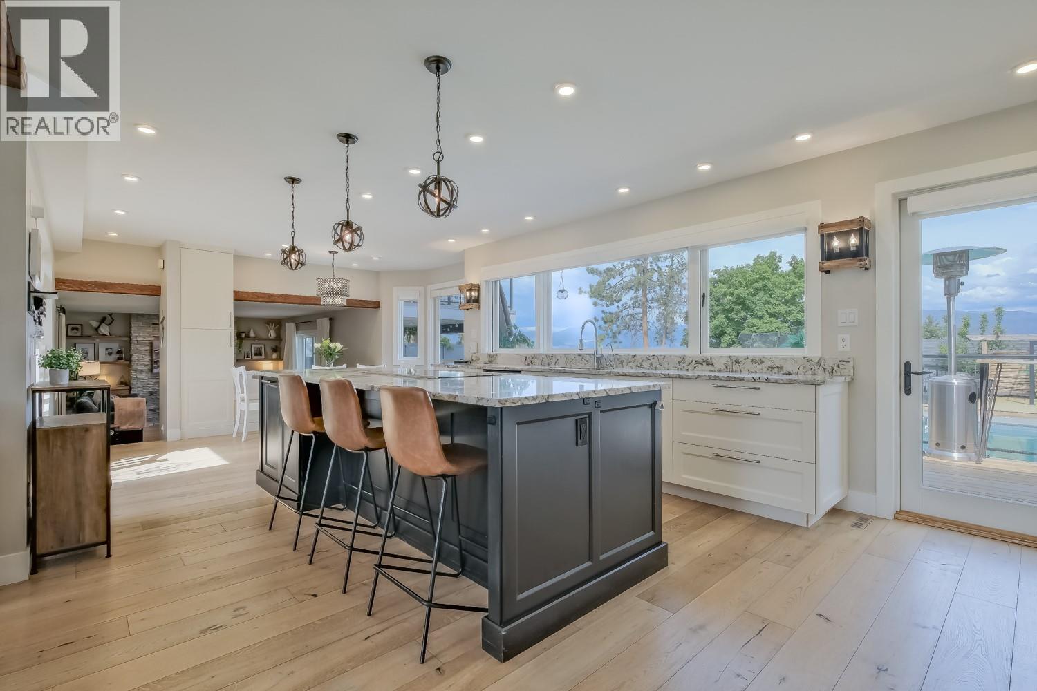  458 Curlew Drive, Kelowna
