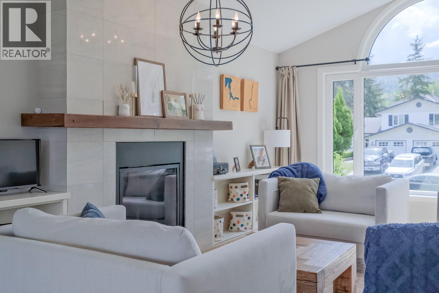  458 Curlew Drive, Kelowna