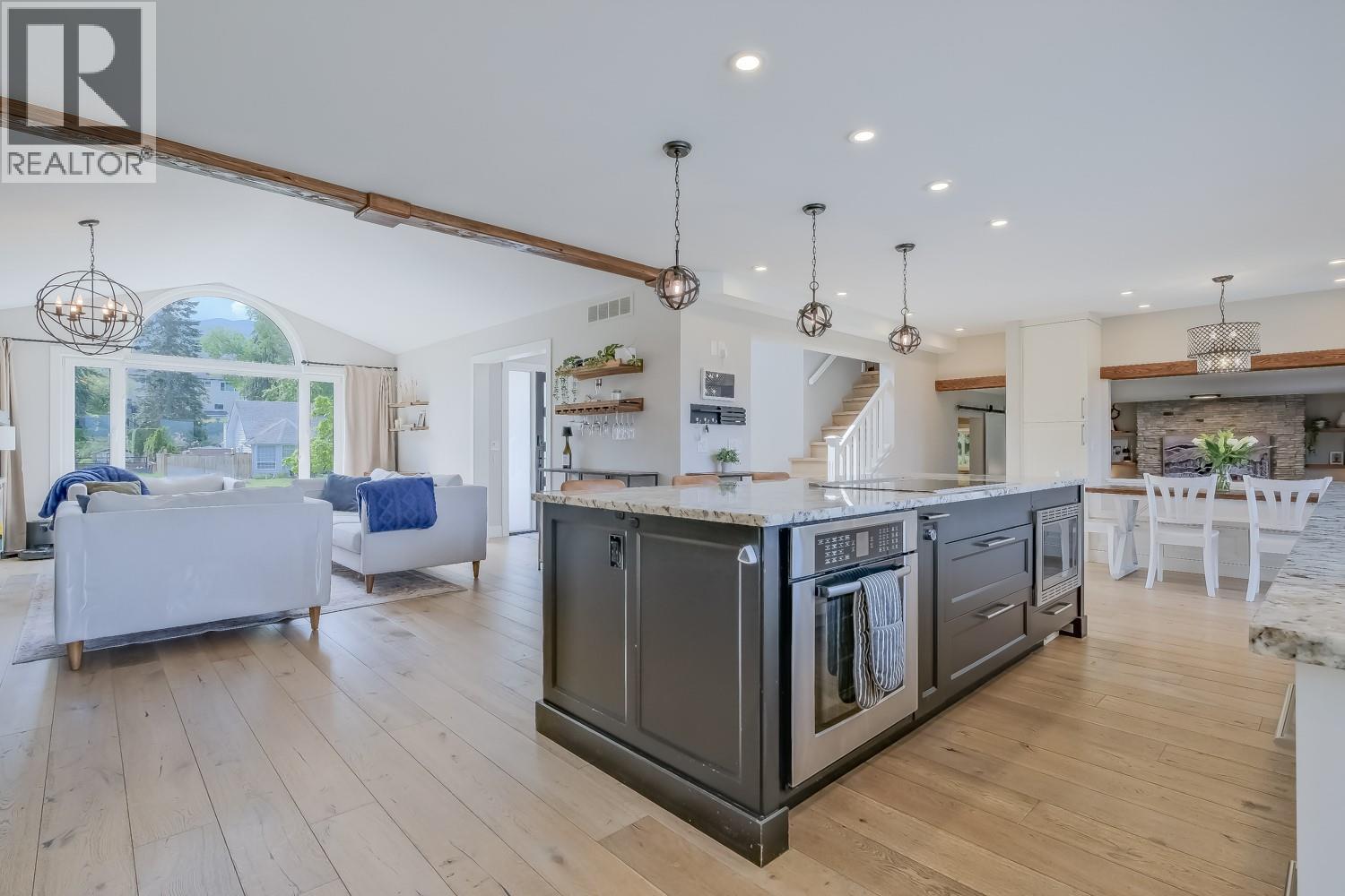  458 Curlew Drive, Kelowna