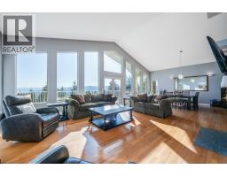 2pc Bathroom - 6720 Langley Court, Kelowna, BC V1P1A4 Photo 11