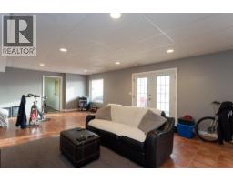 6720 Langley Court, Kelowna, BC V1P1A4 Photo 50
