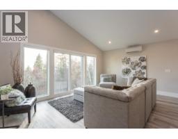 6720 Langley Court, Kelowna, BC V1P1A4 Photo 62