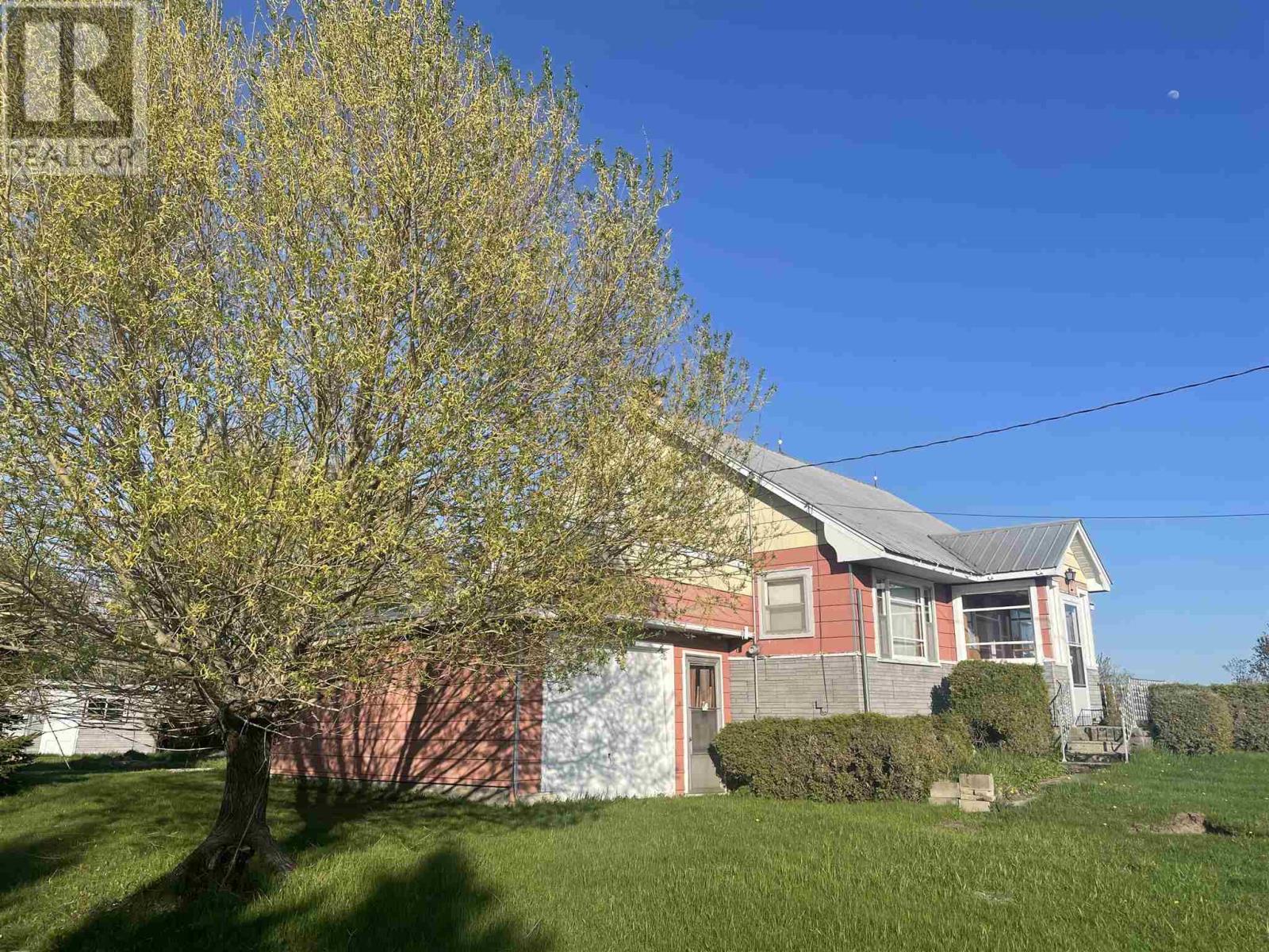 2280 Huron Line - 10