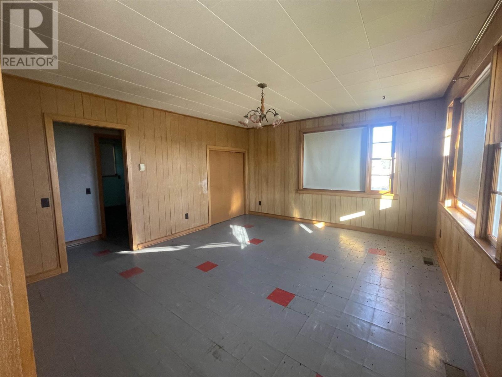 2280 Huron Line - 21