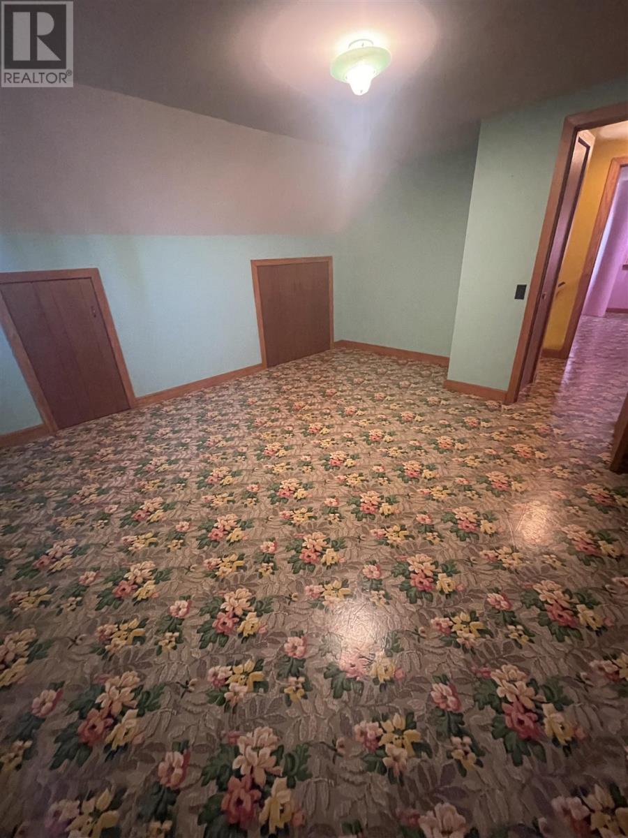 2280 Huron Line - 29