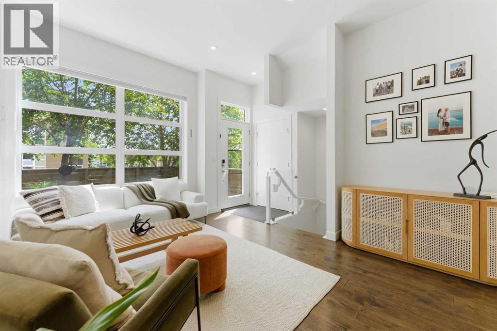 So much natural light!