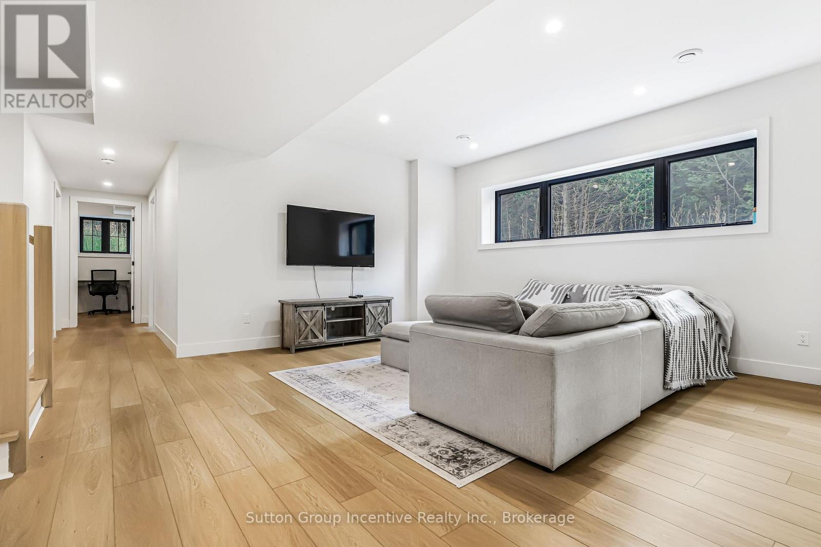 130 ST ARNAUD STREET - 36