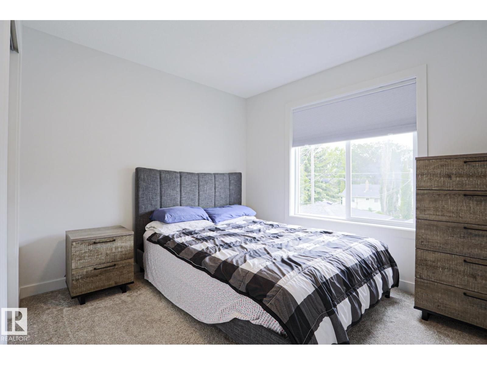 12842 121 ST NW - 27