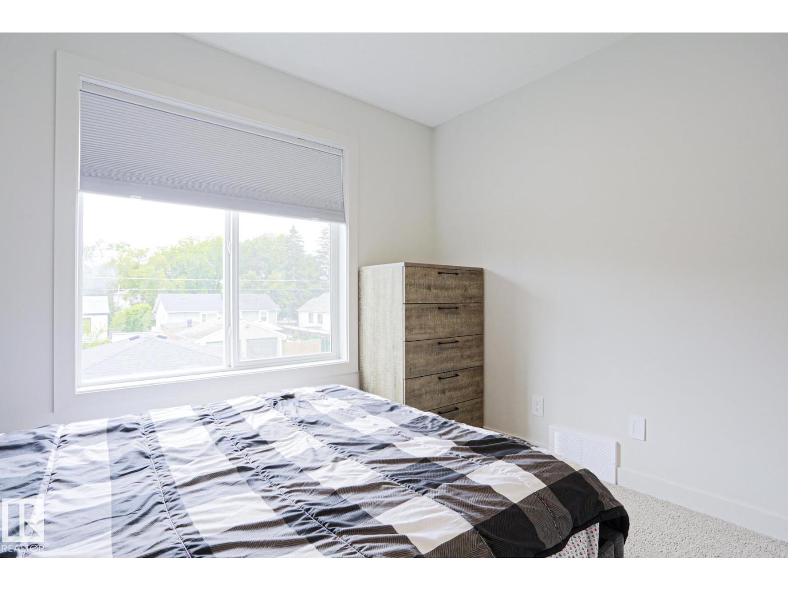 12842 121 ST NW - 28