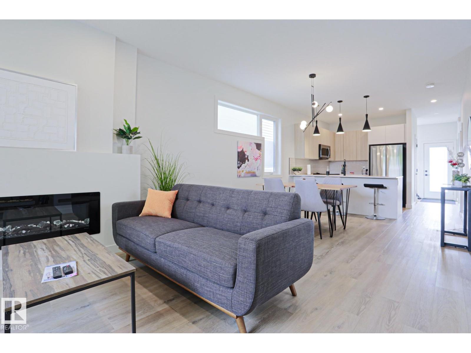 12842 121 ST NW - 3