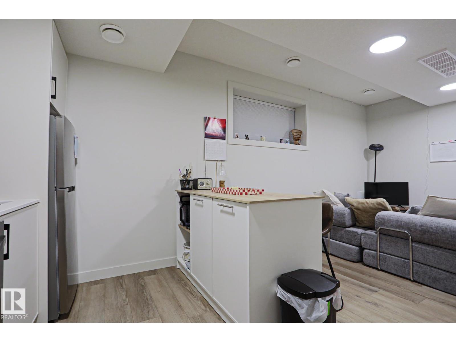 12842 121 ST NW - 36