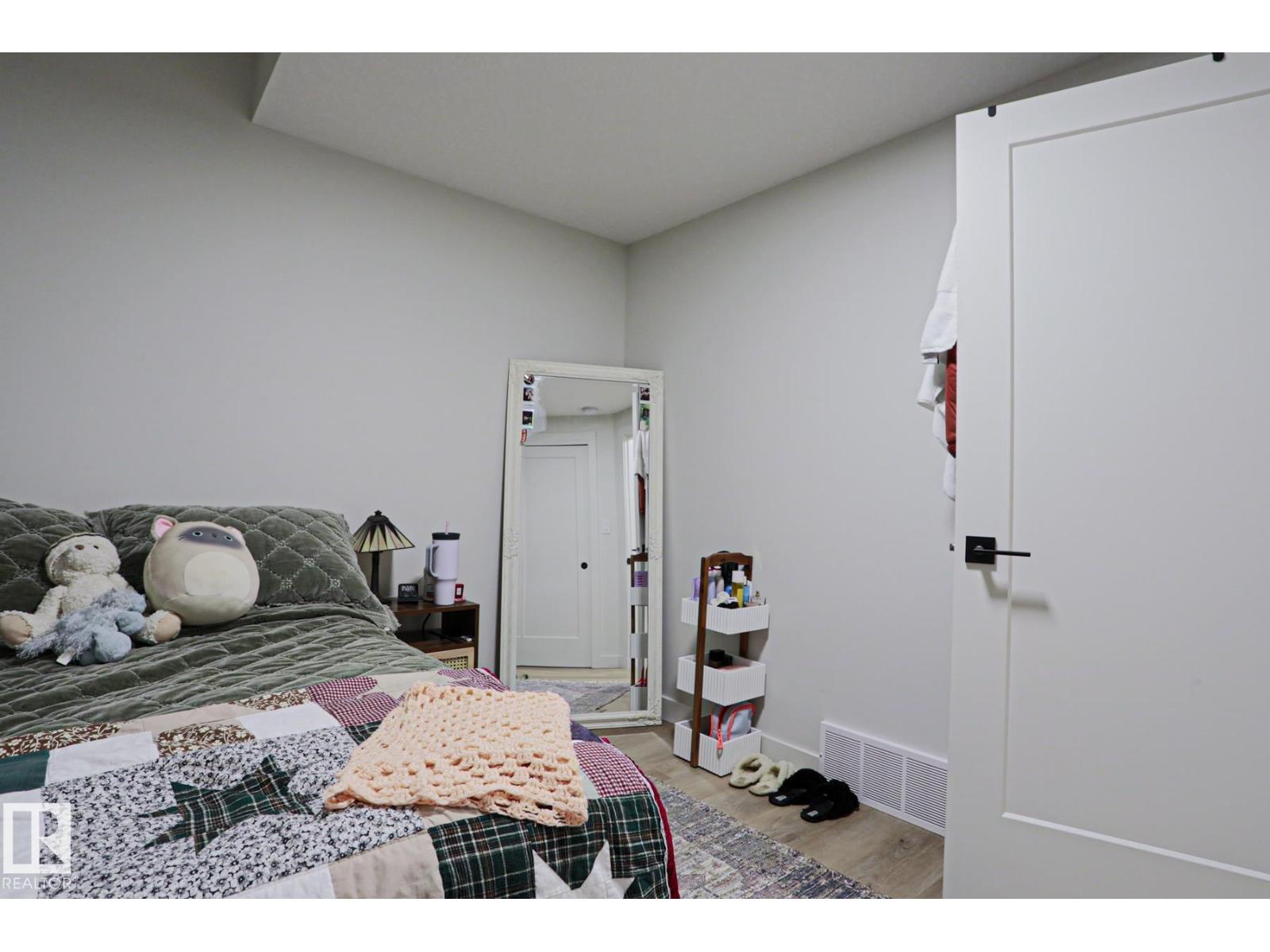 12842 121 ST NW - 43