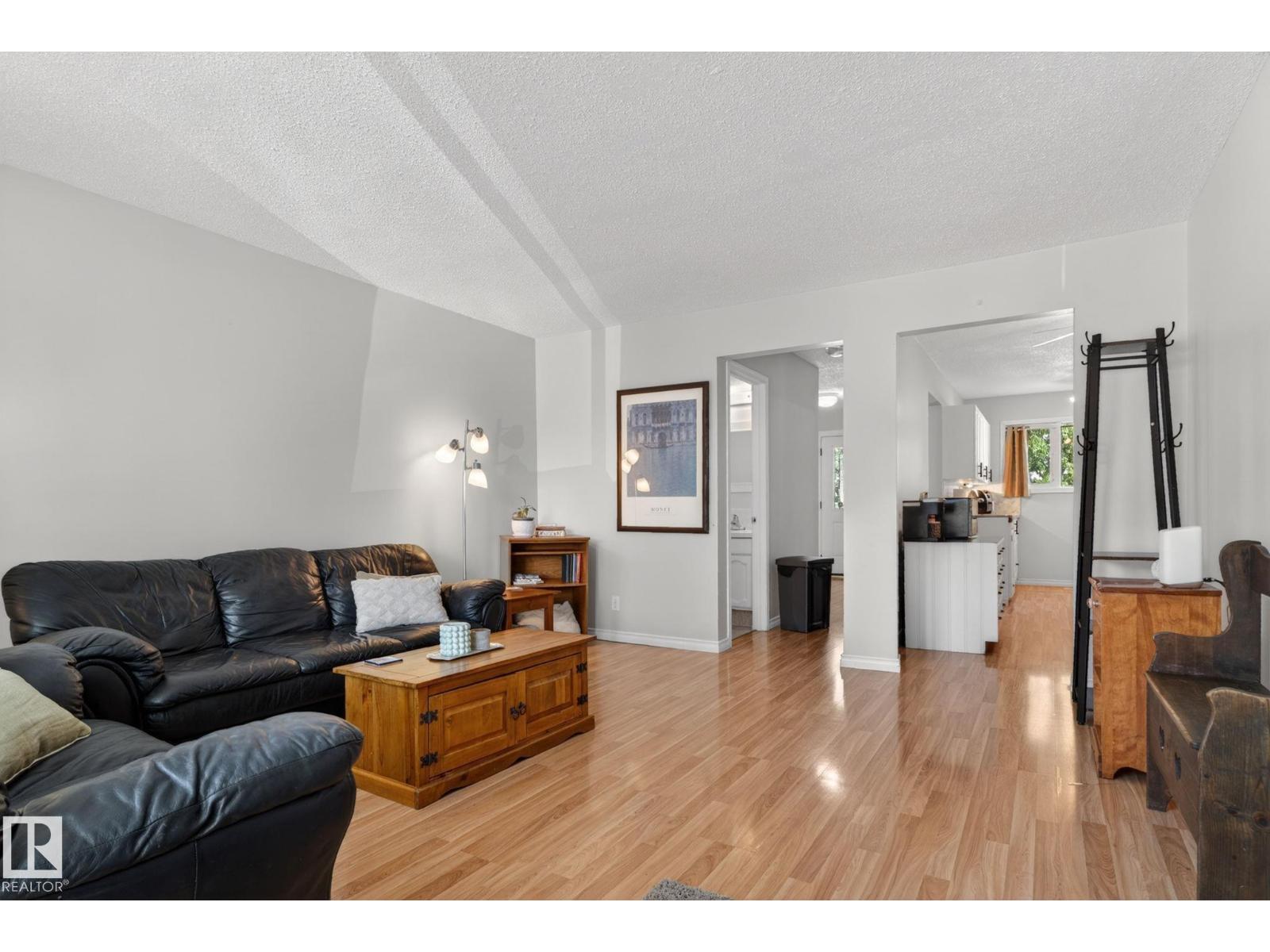 11339 22 AV NW — photo 6