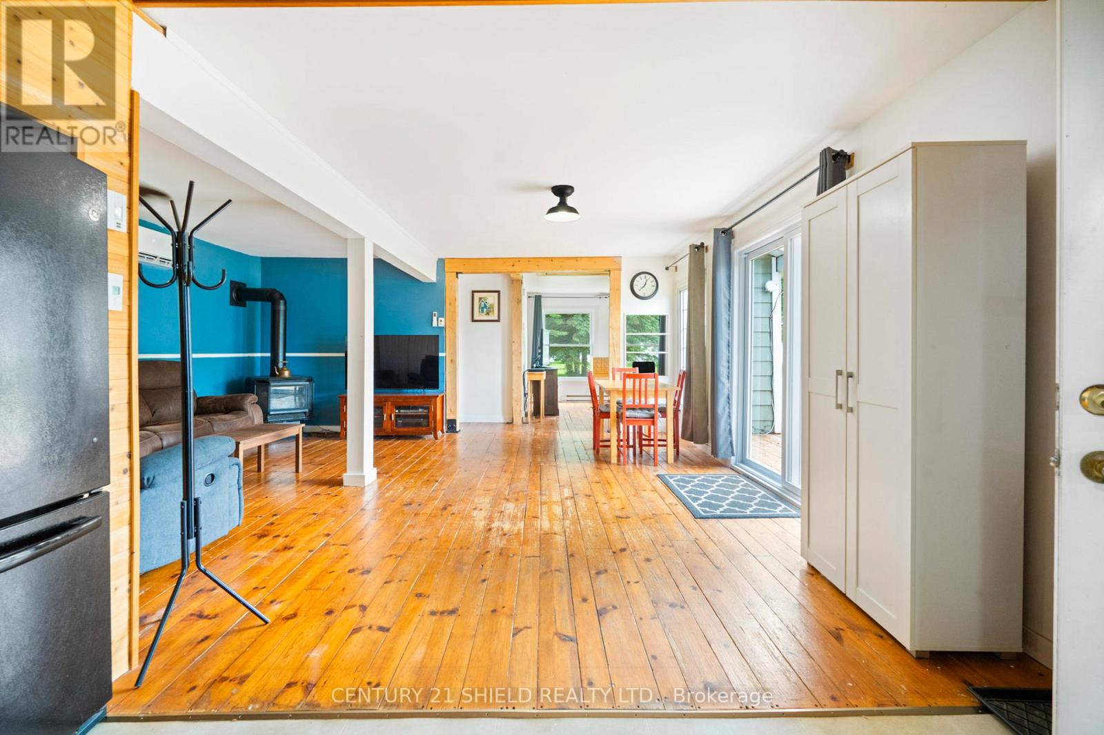 6235 MAPLE AVENUE - 19