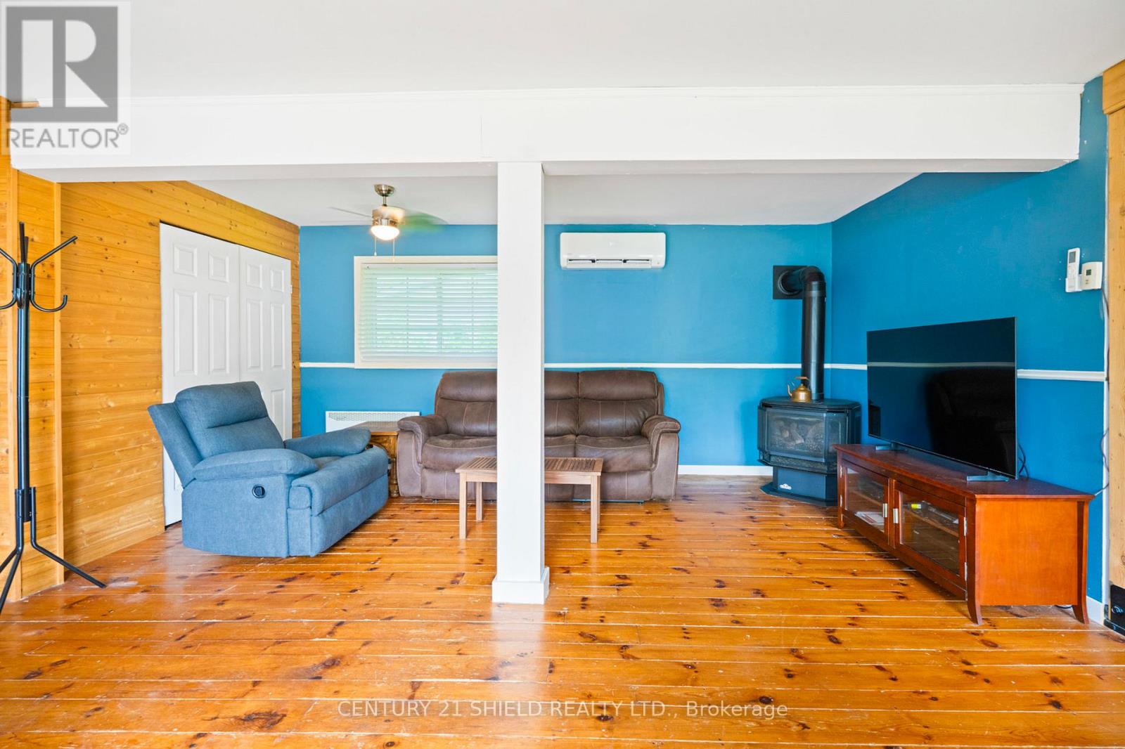 6235 MAPLE AVENUE - 21