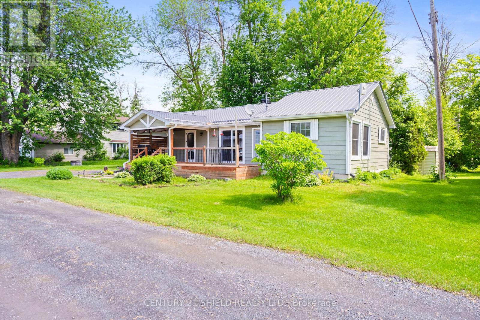 6235 MAPLE AVENUE - 4
