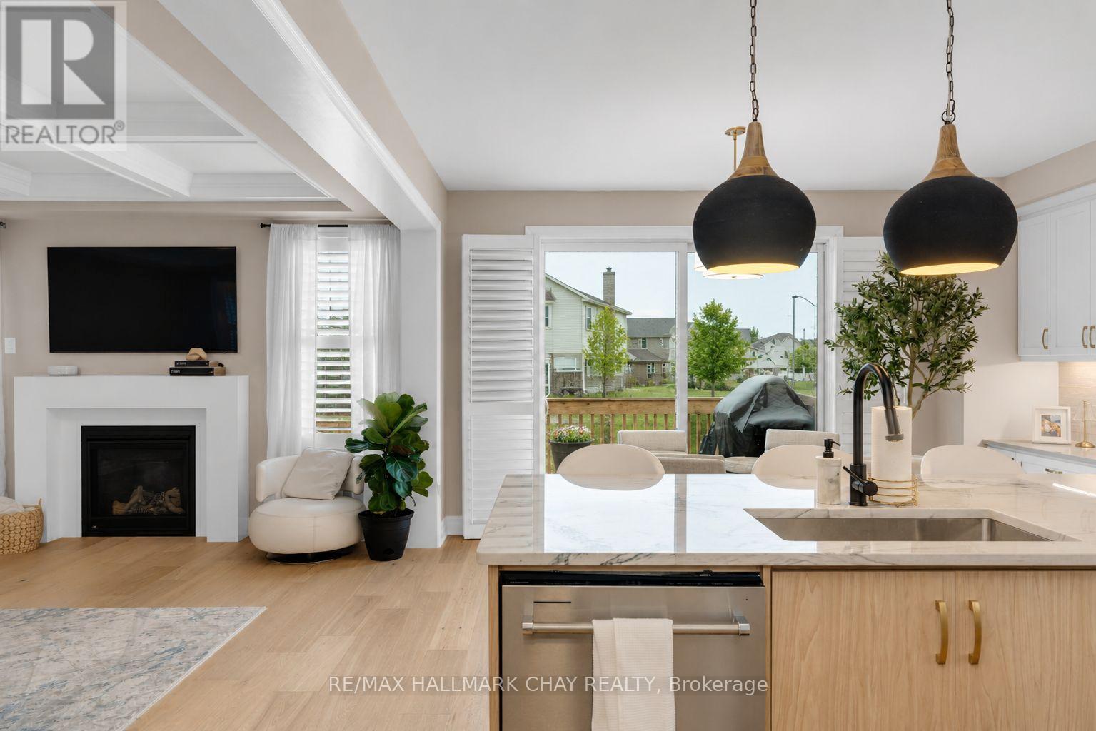 721 MIKA STREET - 3