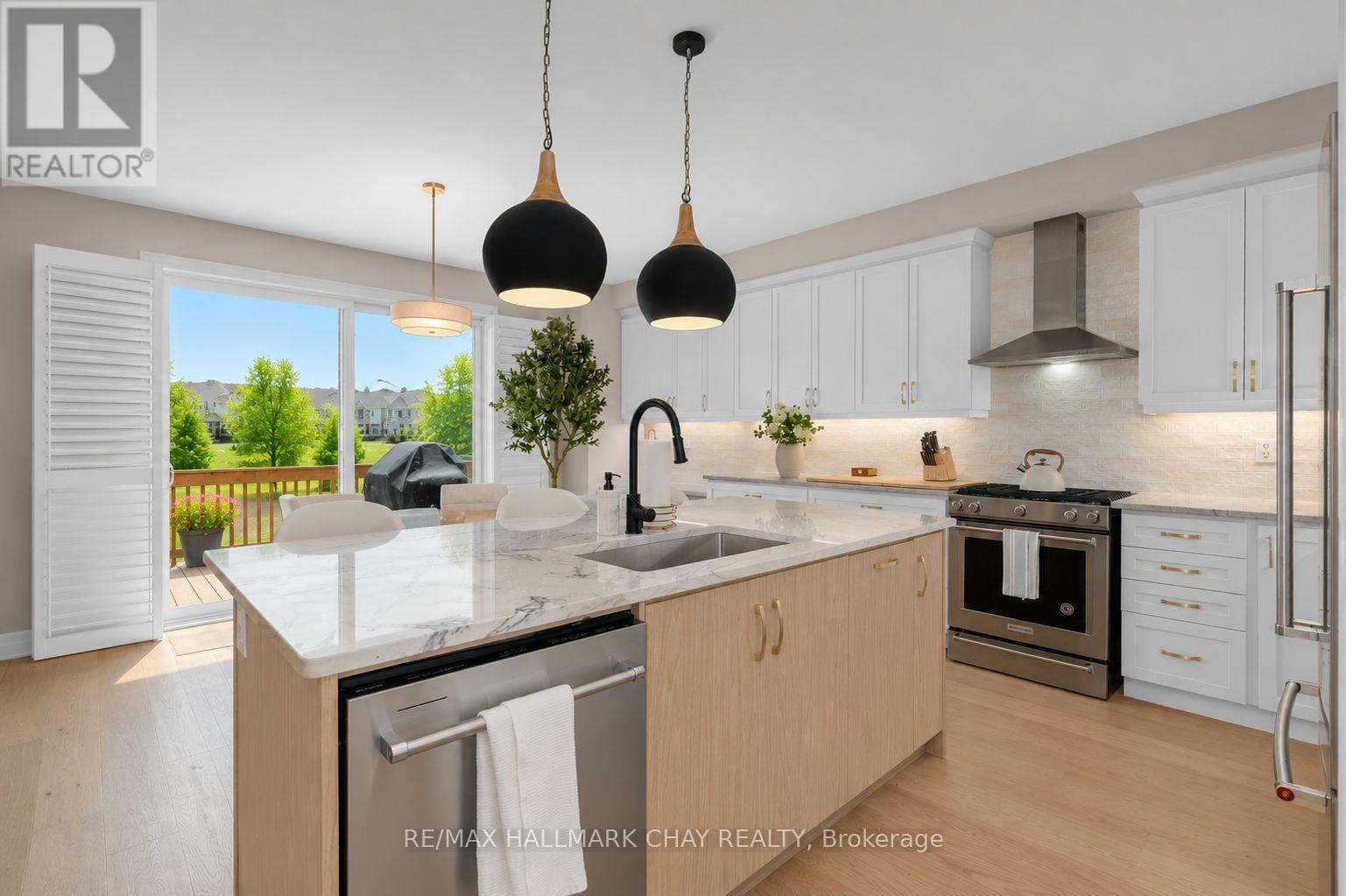 721 MIKA STREET - 2