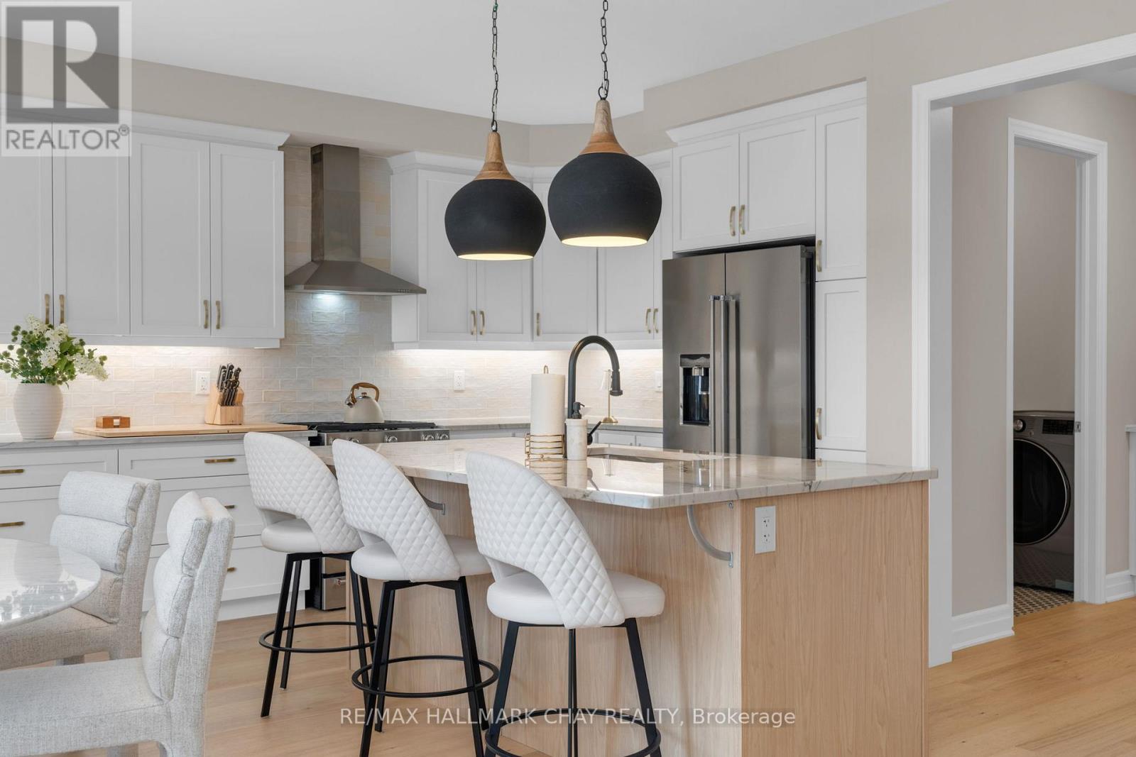 721 MIKA STREET - 7