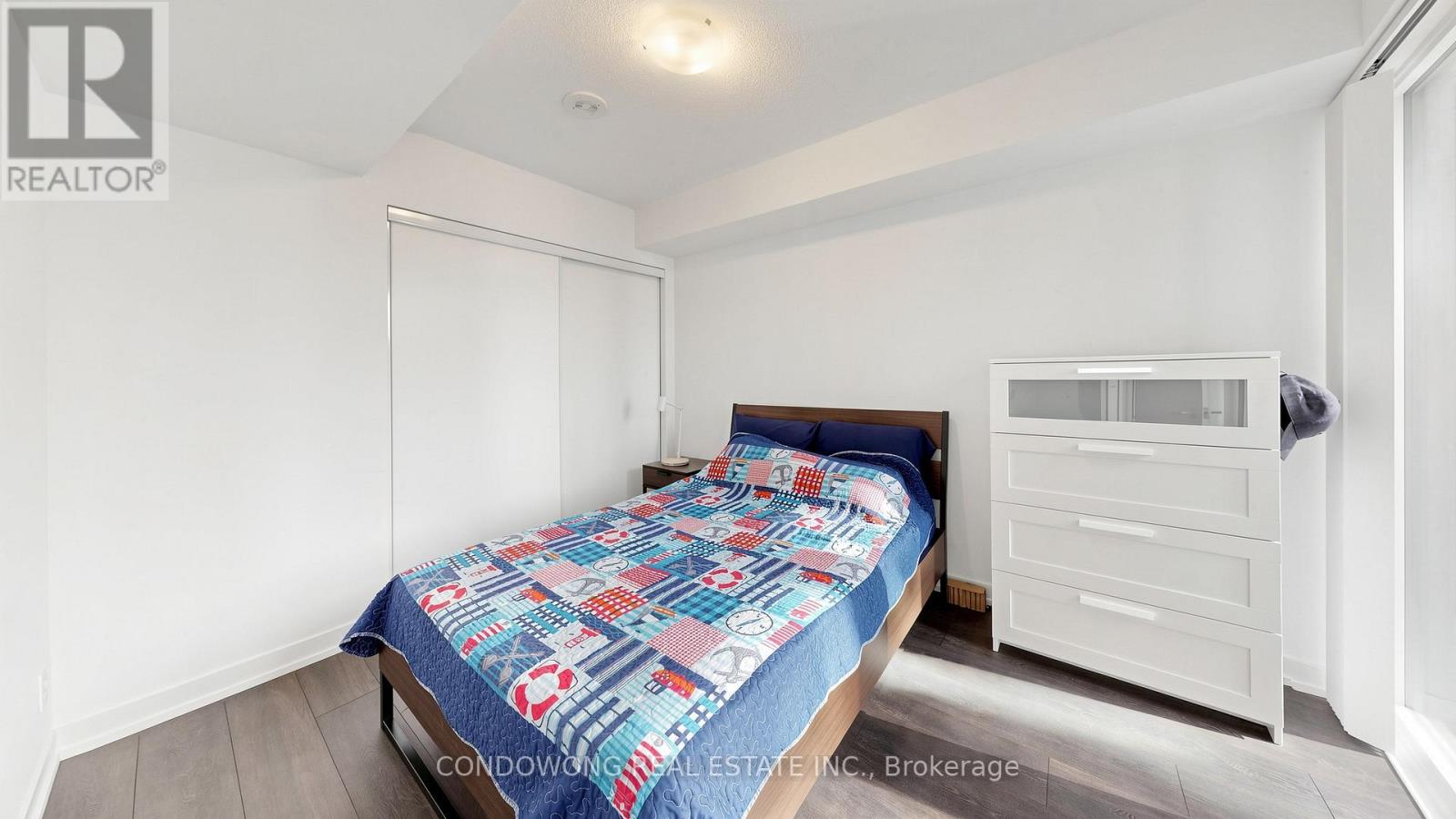 #616 60 SHUTER STREET - 10