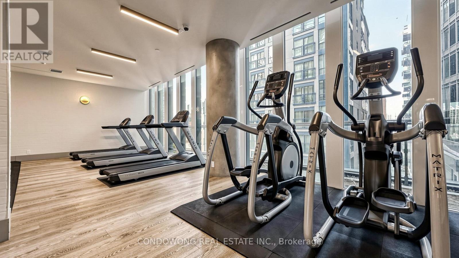 #616 60 SHUTER STREET - 19