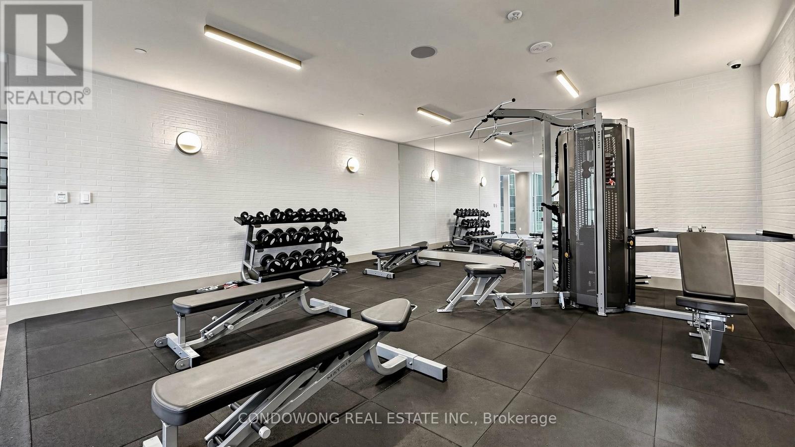 #616 60 SHUTER STREET - 30