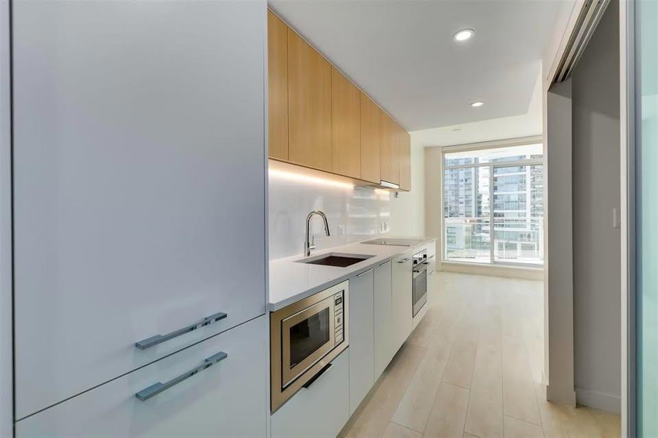 2506 13318 104 AVENUE, Surrey — photo 3
