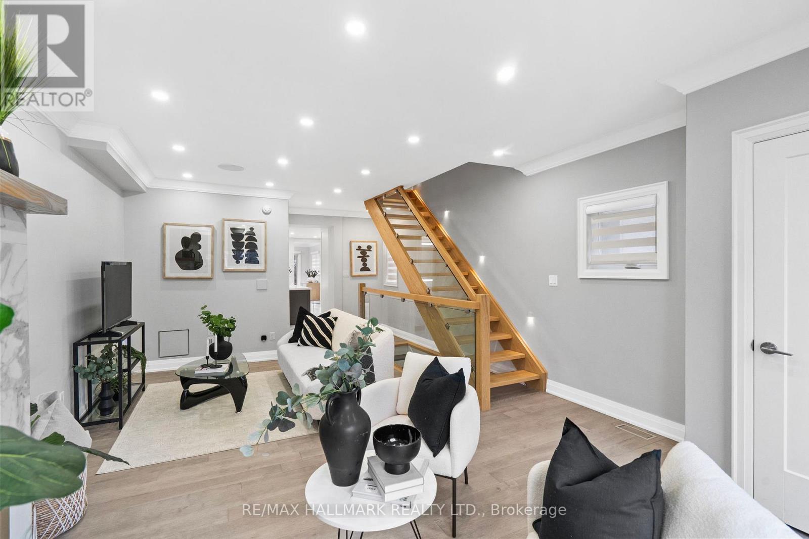 394 MAIN STREET - 15