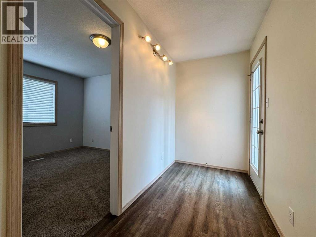 82 Harvard Crescent W - 13